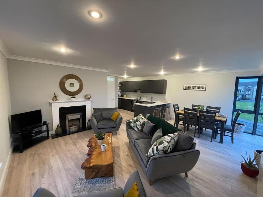 Entire Apartment , Centre Carrick on Shannon Eksteriør bilde