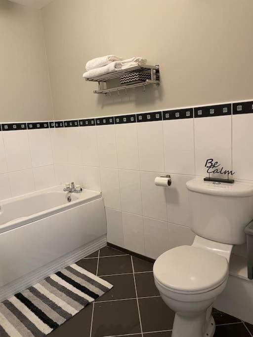 Entire Apartment , Centre Carrick on Shannon Eksteriør bilde