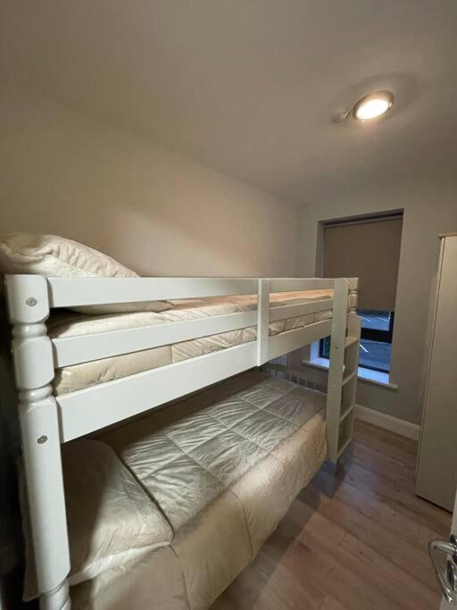 Entire Apartment , Centre Carrick on Shannon Eksteriør bilde